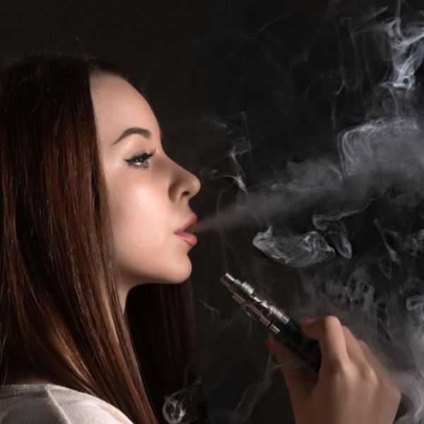 Bar chart showing 78% of people find stealth vaping in closed spaces annoying - vaping etiquette survey results